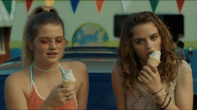 O filme Verão 2003 aborda temas típicos da adolescência 