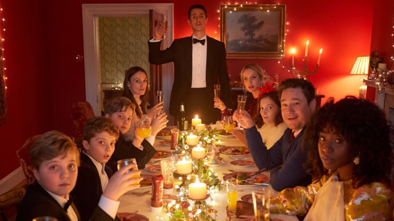 O filme A Última Noite acompanha um grupo de amigos em uma noite de natal